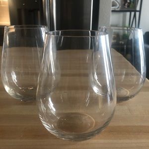 Stemless wine glasses